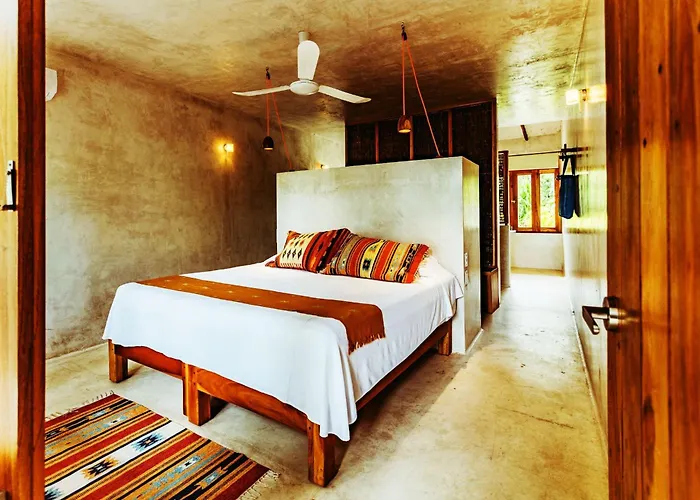 Pocna Hotel